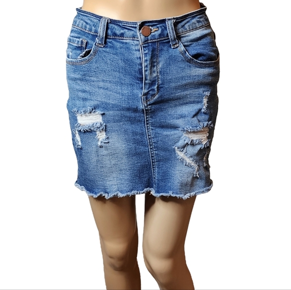 Black Label C'est toi stretch denim distressed mini skirt. Size small. - Picture 1 of 16